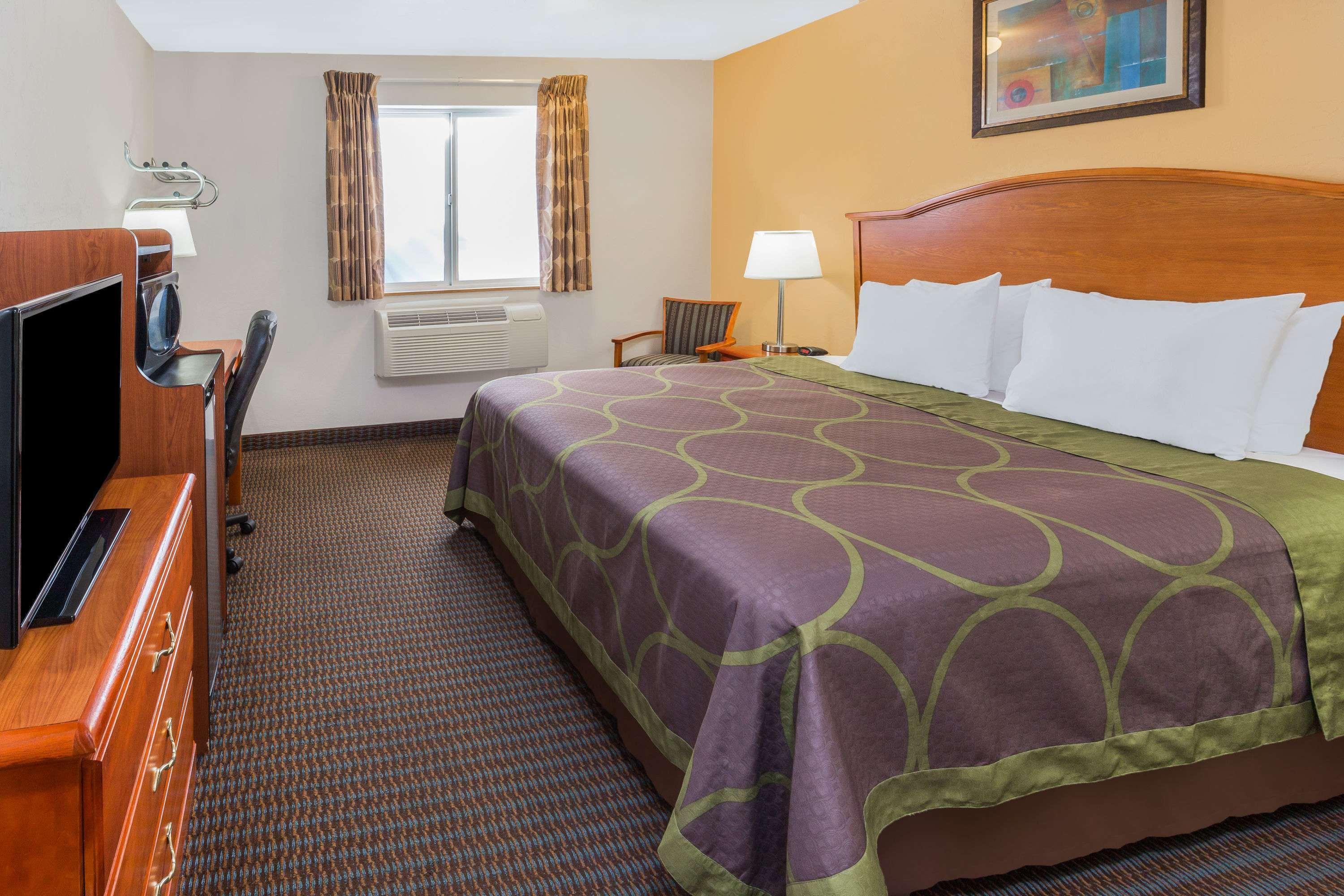 Super 8 By Wyndham Roseburg Ξενοδοχείο Εξωτερικό φωτογραφία