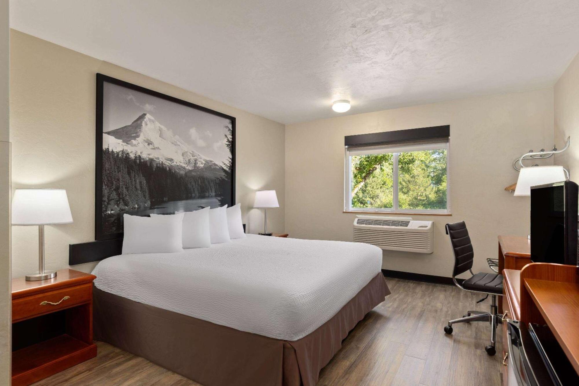 Super 8 By Wyndham Roseburg Ξενοδοχείο Εξωτερικό φωτογραφία