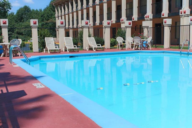 Super 8 By Wyndham Roseburg Ξενοδοχείο Εξωτερικό φωτογραφία
