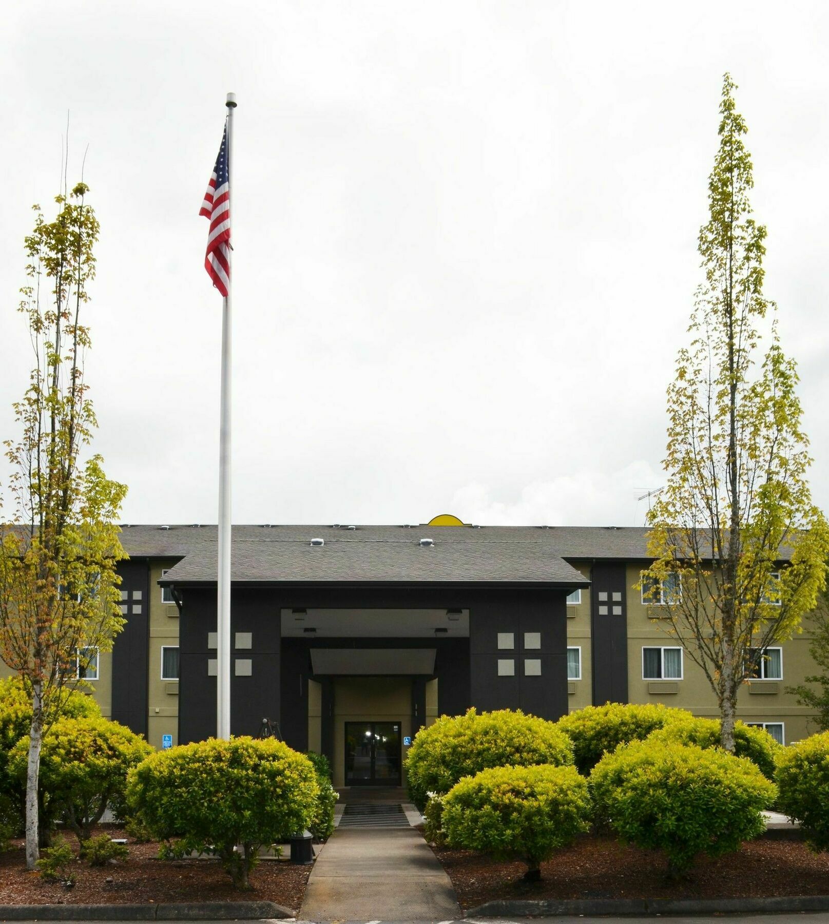 Super 8 By Wyndham Roseburg Ξενοδοχείο Εξωτερικό φωτογραφία
